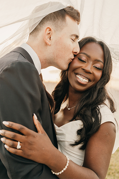 bride and groom scenic photography wedding venue outdoor lynchburg virginia reception space wedding locations outdoor