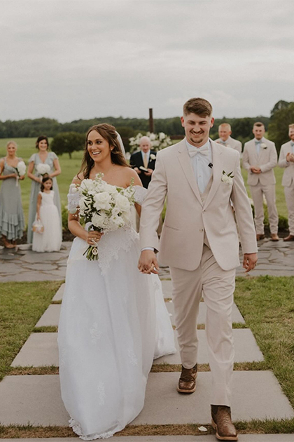 outdoor wedding space near lynchburg reception ceremony find venues near lynchburg virginia farmhouse wedding venue