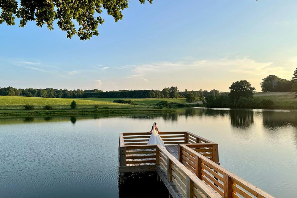 outdoor wedding venue reception barn wedding near lynchburg virginia spring grove events wedding venues reception space outdoor country wedding