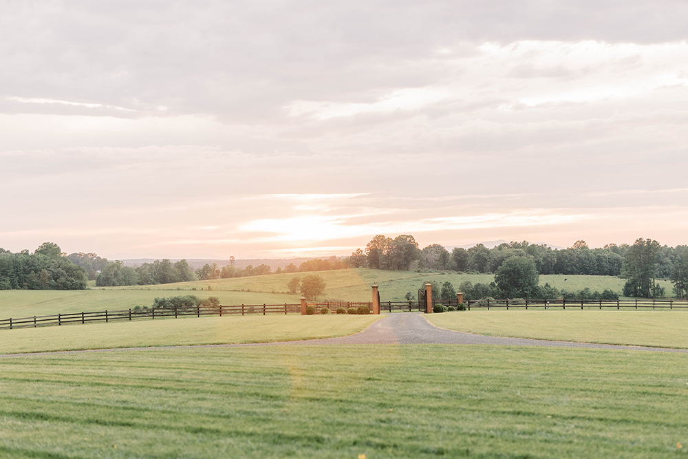 outdoor wedding venue reception barn wedding near lynchburg virginia spring grove events wedding venues reception space outdoor country wedding