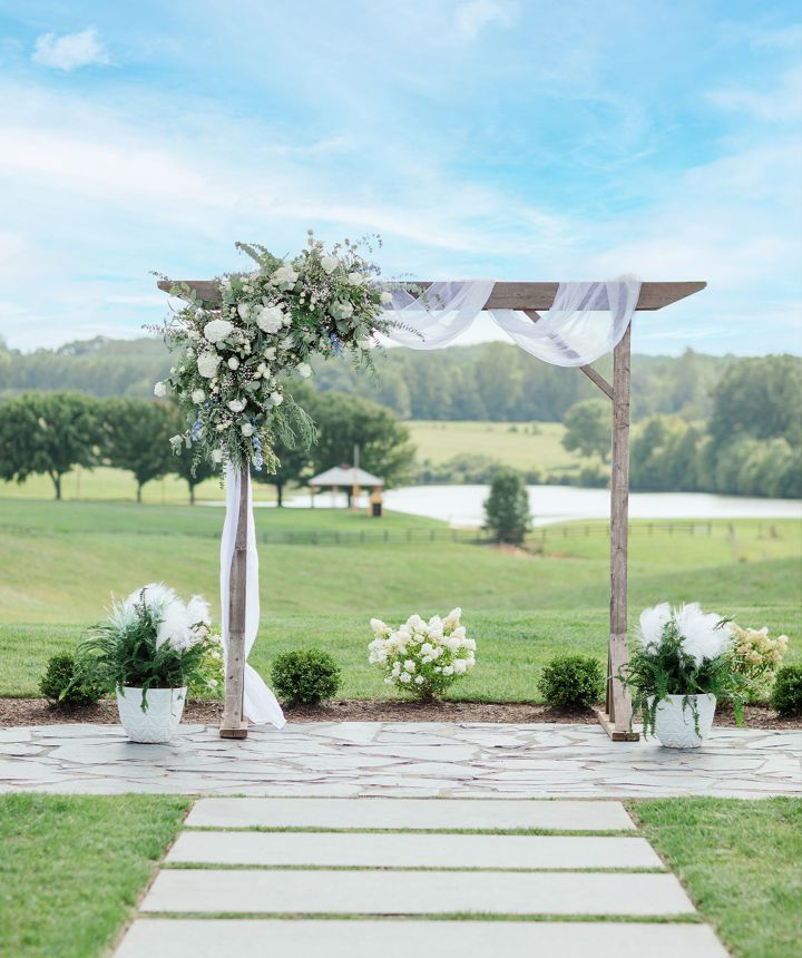 wedding ceremony outdoor wedding venue near lynchburg virginia affordable wedding venue in central virginia farmhouse wedding outdoor reception space